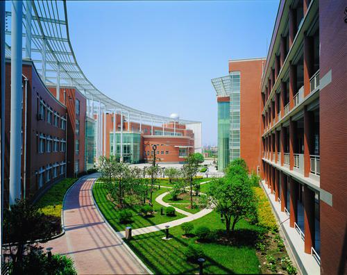 上海华东师范大学第二附属中学